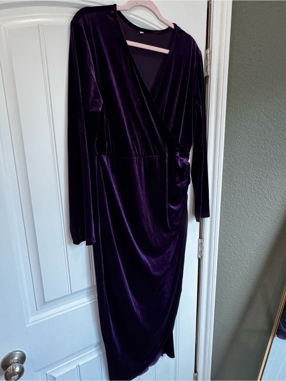 Plum Velvet Faux Wrap Midi Dress 2X Plus Size Long Sleeve Stretch Party Cocktail